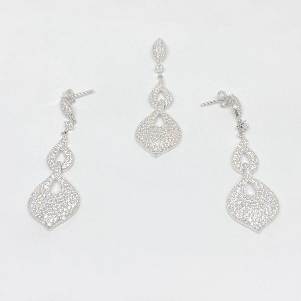 Silver Hanging Pendant With Earring - Auriann