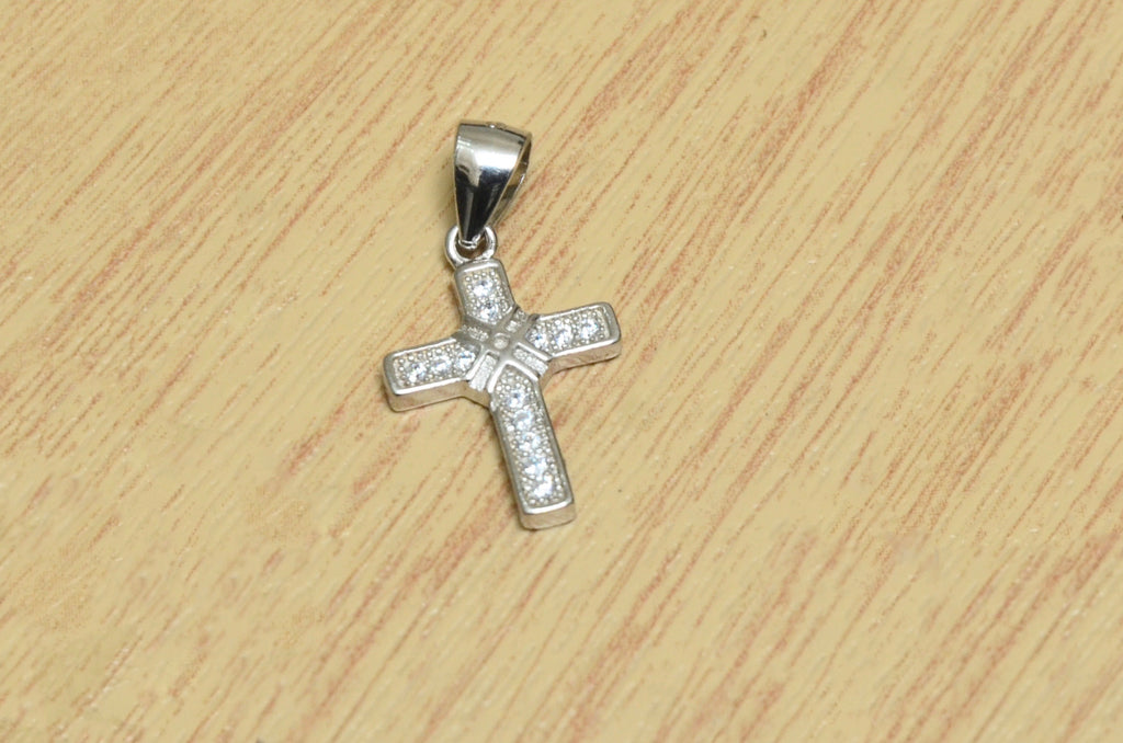Silver Cross Pendant - Auriann